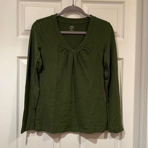 Apt 9 essential long-sleeve V neck green medium